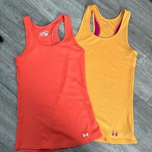 2 under armor fitted ribbed tanks size medium